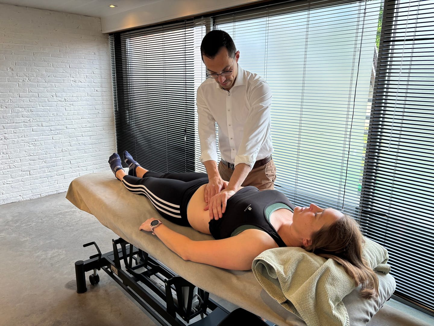 Osteopaat in Schoten voor rugpijn, nekpijn, stress, blokkades, hoofdpijn, reflux